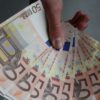 Νέα έρευνα: Οι μη προνομιούχοι είναι πιθανότερο να μοιραστούν τα χρήματά τους από ό,τι οι πλούσιοι