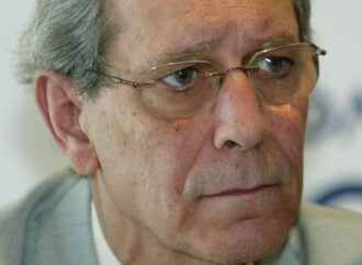 Πέθανε ο δημοσιογράφος Σπύρος Μήτσης