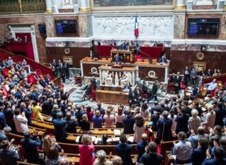 Σκάνδαλο Μπεναλά: Απορρίφθηκαν οι προτάσεις μομφής της αντιπολίτευσης κατά της κυβέρνησης Μακρόν