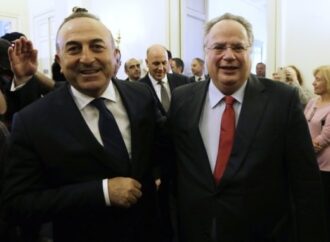Συνάντηση Κοτζιά – Τσαβούσογλου για επανέναρξη διαλόγου για το Κυπριακό
