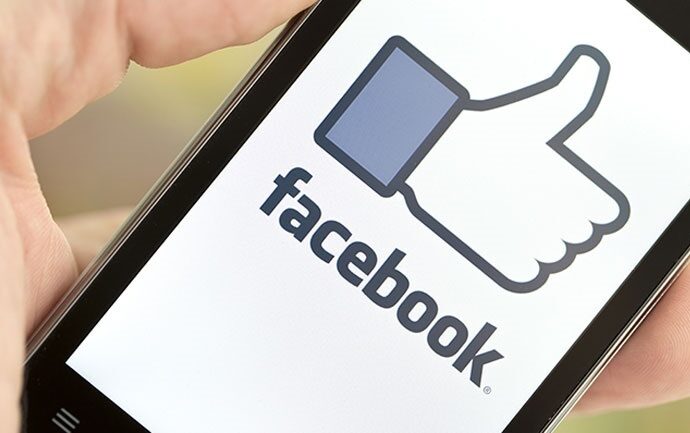 ΗΠΑ: Ένας στους τέσσερις χρήστες διέγραψε την εφαρμογή Facebook από το κινητό του