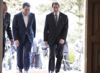 Στην Αθήνα ο Αναστασιάδης -Θα συναντηθεί με Τσίπρα