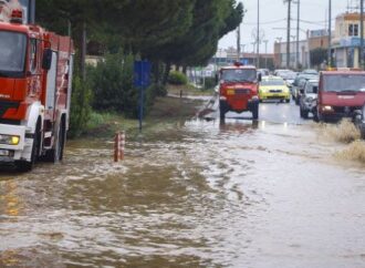 Κλειστοί δρόμοι στην Αττική εξαιτίας της κακοκαιρίας -Δεκάδες κλήσεις στην πυροσβεστική