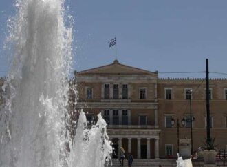 Η ρευστοποίηση των κοινοβουλευτικών ομάδων και ο νέος διπολισμός