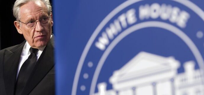 Μπομπ Γούντγουορντ: Ο άνθρωπος που έκανε τον Τραμπ να τρέμει