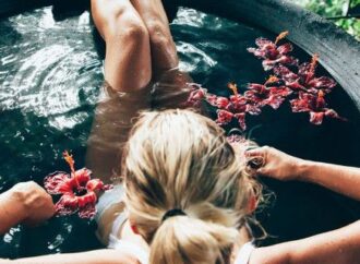 Μπάνιο ή ντους; Ποιο από τα δύο είναι καλύτερο για την ψυχοσωματική μας υγεία και γιατί