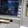 Τι ισχύει, πλέον, με τα capital controls -Οι τράπεζες ενημερώνουν με 29 ερωταπαντήσεις τους πολίτες