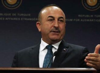 Τσαβούσογλου: Η Aγκυρα δεν θα συμμετάσχει στις αμερικανικές κυρώσεις ενάντια στο Ιράν