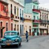 Κούβα: Εργαζόμενοι σε σουπερμάρκετ απολύθηκαν επειδή πούλησαν… 15.000 μήλα σε έναν μόνο πελάτη