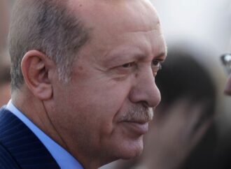 Ο Ερντογάν καταγγέλλει αθέτηση αμερικανικών υποσχέσεων για την πόλη Μανμπίτζ