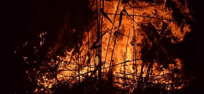 Σπάρτη: Υπό μερικό έλεγχο η φωτιά στο Σιδηρόκαστρο της Ανατολικής Μάνης