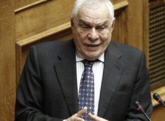 Ο Γιακουμάτος σχολιάζει το ενδεχόμενο να πάνε στη ΝΔ Ψαριανός και Διαμαντοπούλου