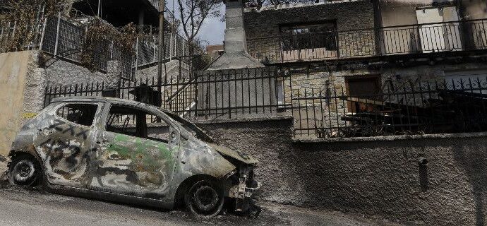 Καταγγελία-φωτιά: Προσπαθούν να κρύψουν τα στοιχεία για τη φονική πυρκαγιά στο Μάτι
