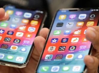 Γιατί το πληκτρολόγιο του iPhone δεν σας επιτρέπει να γράψετε «f@@@ing» αλλά σας διορθώνει;