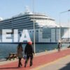 Ο ήρωας της ημέρας: Ταξιτζής βούτηξε στο λιμάνι του Κατακόλου και έσωσε ανάπηρη τουρίστρια [εικόνες]