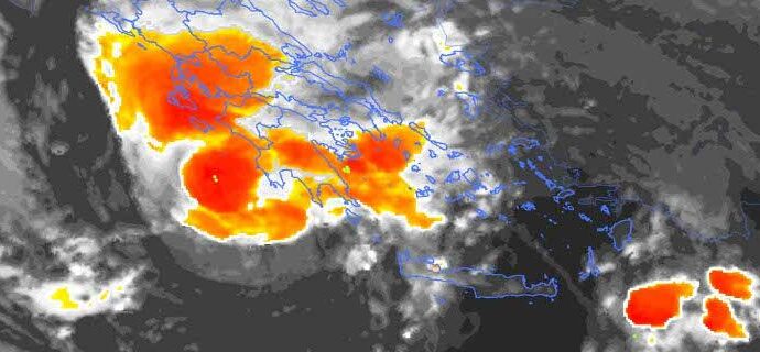 Επέλαση του κυκλώνα Ζορμπά στην Πελοπόννησο -Πώς θα κινηθεί η κακοκαιρία [εικόνες & βίντεο]