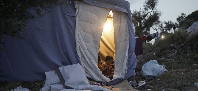 Εκτός ελέγχου η κατάσταση στη Μόρια -Ναρκωτικά, εμπόριο ανθρώπων, βιασμοί