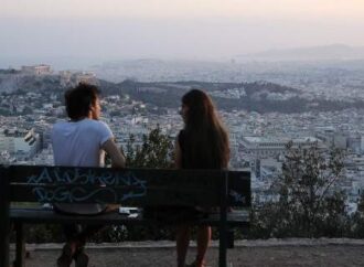 Πρύτανης ΑΠΘ: Δεν είναι δυνατόν να είναι όλοι απόφοιτοι πανεπιστημίων -Ετσι οδηγηθήκαμε στο brain drain