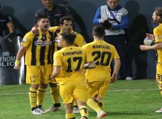 Super League: «Καταιγίδα» η ΑΕΚ στην Κρήτη, 0-3 τον ΟΦΗ