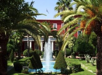 Φοιτήτρια στο Πάντειο καταγγέλλει: Aνδρας με ακολουθούσε μέσα στο Πανεπιστήμιο, με έσωσε ο φίλος μου