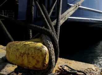 Απαγόρευση απόπλου από τον Πειραιά για Δωδεκάνησα και Κυκλάδες -Ανεμοι 8-10 μποφόρ στο Αιγαίο