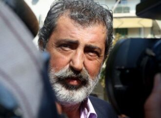 Πολάκης κατά Μητσοτάκη – Εχετε «φρυάξει» που δεν μπορείτε να κλείσετε δουλειές