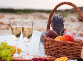 «Σβήνει» η δόξα της σαμπάνιας; Πώς το prosecco ρίχνει την τιμή της [εικόνες]