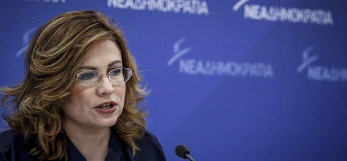 Σπυράκη: «Κανένα παιδί εκτός παιδικού σταθμού»
