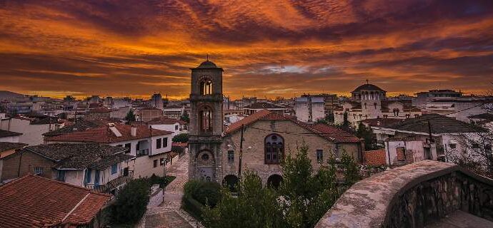 Guardian: Τρίκαλα, η πόλη που δεν χρειάζεται να ξέρεις έναν πολιτικό για να γίνει κάτι