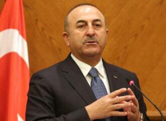 Τσαβούσογλου: Η YPG ίσως συμμετάσχει στην επιχείρηση ανακατάληψης της Ιντλίμπ
