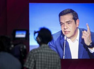 Ξένος Τύπος για Τσίπρα στη ΔΕΘ: Ο Αριστερός που αποθέωσε τις ΗΠΑ