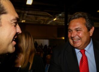 Ρίχνει τους τόνους το Μαξίμου: «Εχουμε ακόμη πολλή δουλειά ως τον Μάρτιο με τον Καμμένο»