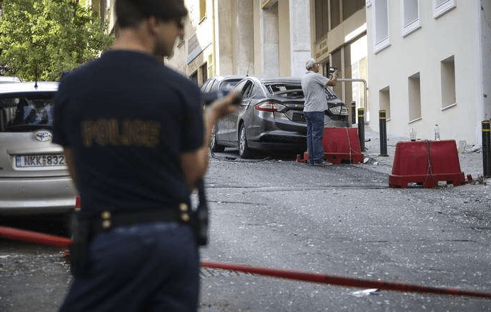 Πυροβόλησαν άντρα στο όχημά του στο Ψυχικό