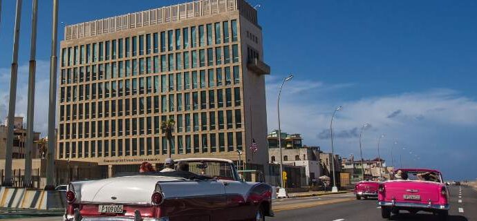 Τη Ρωσία βλέπουν οι ΗΠΑ πίσω από τις επιθέσεις στους διπλωμάτες της στην Κούβα και στην Κίνα