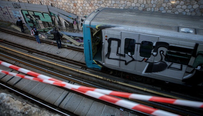 Γνωστός λαϊκός τραγουδιστής ο άνδρας που αυτοκτόνησε στις γραμμές του ΗΣΑΠ στον “Άγιο Νικόλαο”