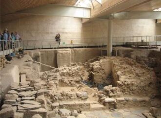 Νέα σπουδαία αρχαιολογικά ευρήματα στο Ακρωτήρι της Σαντορίνης