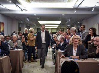 Ο Τσίπρας απέφυγε να επιτεθεί σε Καμμένο αλλά ο ΣΥΡΙΖΑ “βράζει”