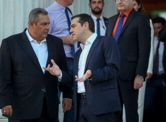 Δύσκολος Νοέμβριος στη σκιά του Καμμένου