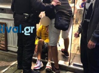 Μαχαιρώματα στη Θεσσαλονίκη: Αλγερινός δέχθηκε επίθεση από ομοεθνείς του στο κέντρο [εικόνες]