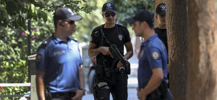 Τουρκία: Συλλήψεις 417 υπόπτων για ξέπλυμα -Εστελναν χρήματα σε Ιρανούς στις ΗΠΑ