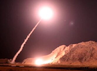 Μπαράζ πυραύλων εξαπέλυσε το Ιράν κατά «τρομοκρατών» στη Συρία