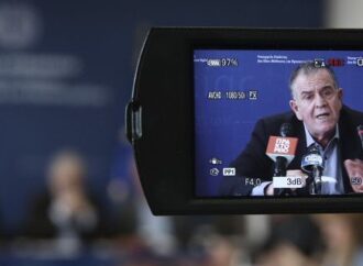 Aποκλειστικό: Και ο Μουζάλας «κλειδώνει» στο ευρωψηφοδέλτιο του ΣΥΡΙΖΑ