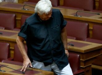 Ο Καμμμένος συγκαλεί ΚΟ -Ετοιμάζει αντάρτικο ο Παπαχριστόπουλος, δεν θα παραδώσει την έδρα