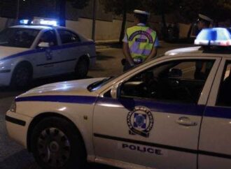 Αγνωστοι έκαψαν 2 μοτοσυκλέτες στον λόφο του Στρέφη -Εξετάζεται αν ανήκουν στους ληστές του κοσμηματοπωλείου