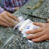 Απόφαση-«βόμβα»: Επιστρέφονται τα δώρα Χριστουγέννων και Πάσχα στους συνταξιούχους