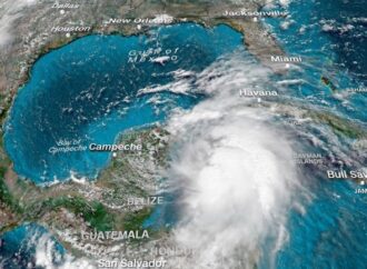 ΗΠΑ: Ο κυκλώνας Μάικλ ενισχύθηκε στην κατηγορία 2 – Κατευθύνεται προς τη Φλόριντα