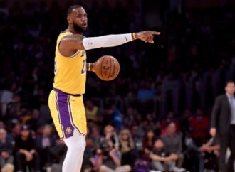 NBA: Ωραίος… αλλά και μοιραίος ο Λεμπρόν απέναντι στους Σπερς