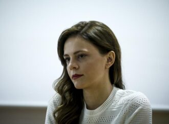 Ε.Αχτσιόγλου: Τον Ιανουάριο η απόφαση για την αύξηση στον κατώτατο μισθό