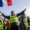 Γαλλία: Εγκρίθηκαν από το κοινοβούλιο τα οικονομικά μέτρα για την αντιμετώπιση της κρίσης των «κίτρινων γιλέκων»