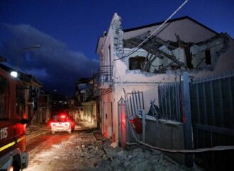 Ιταλία: Σε επιφυλακή οι αρχές από τον σεισμό στη Σικελία